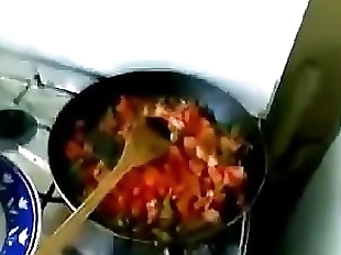 Desi bhabhi sucking while cooking 12 min