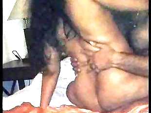 Thick Ass Aunty Pussy Fucked on Edge of Bed - 3..