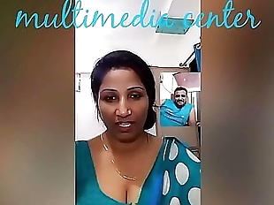 Hot Desi aunty saree navel show 3 min HD
